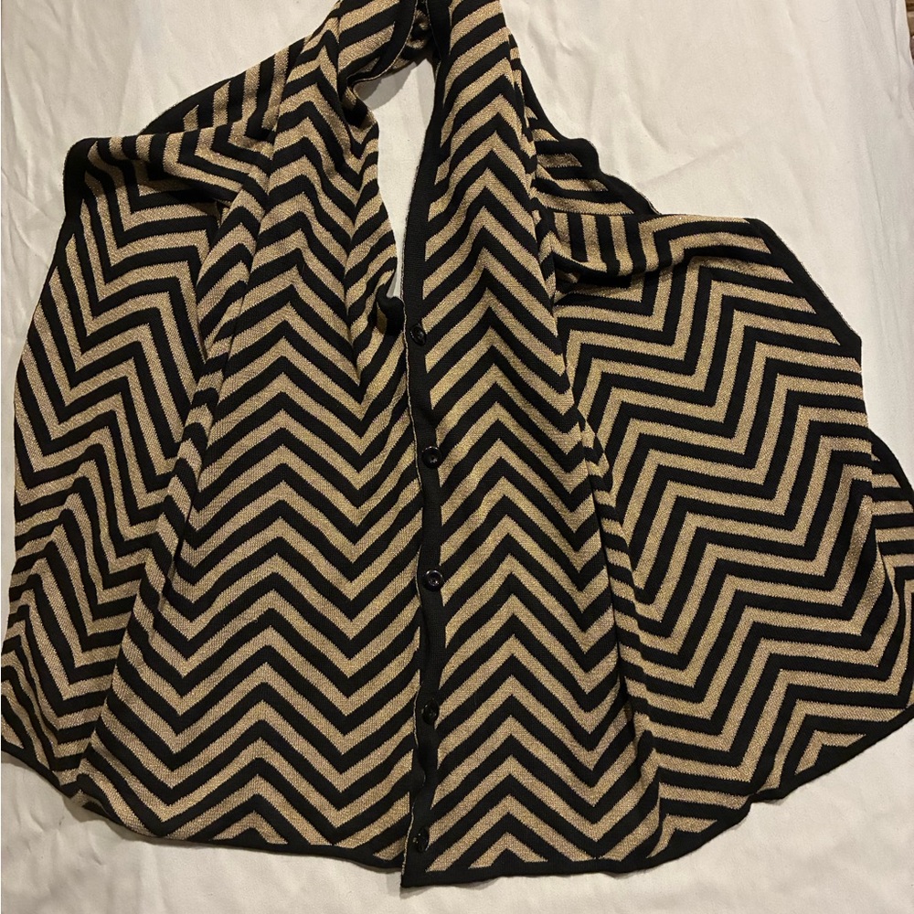 ChevronGold Lurex Shawl Patterned Black/Gold Stripes W/ Black Buttons  VTG - Picture 7 of 11
